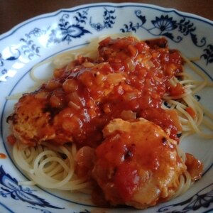 パスタソースで簡単煮込みハンバーグ風